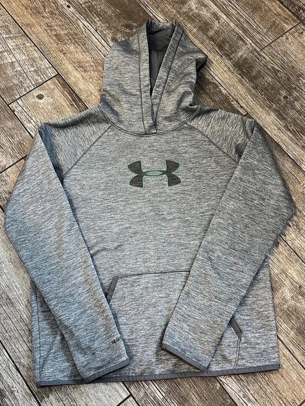 Under armor Heather Gray Hoodie Size Medium